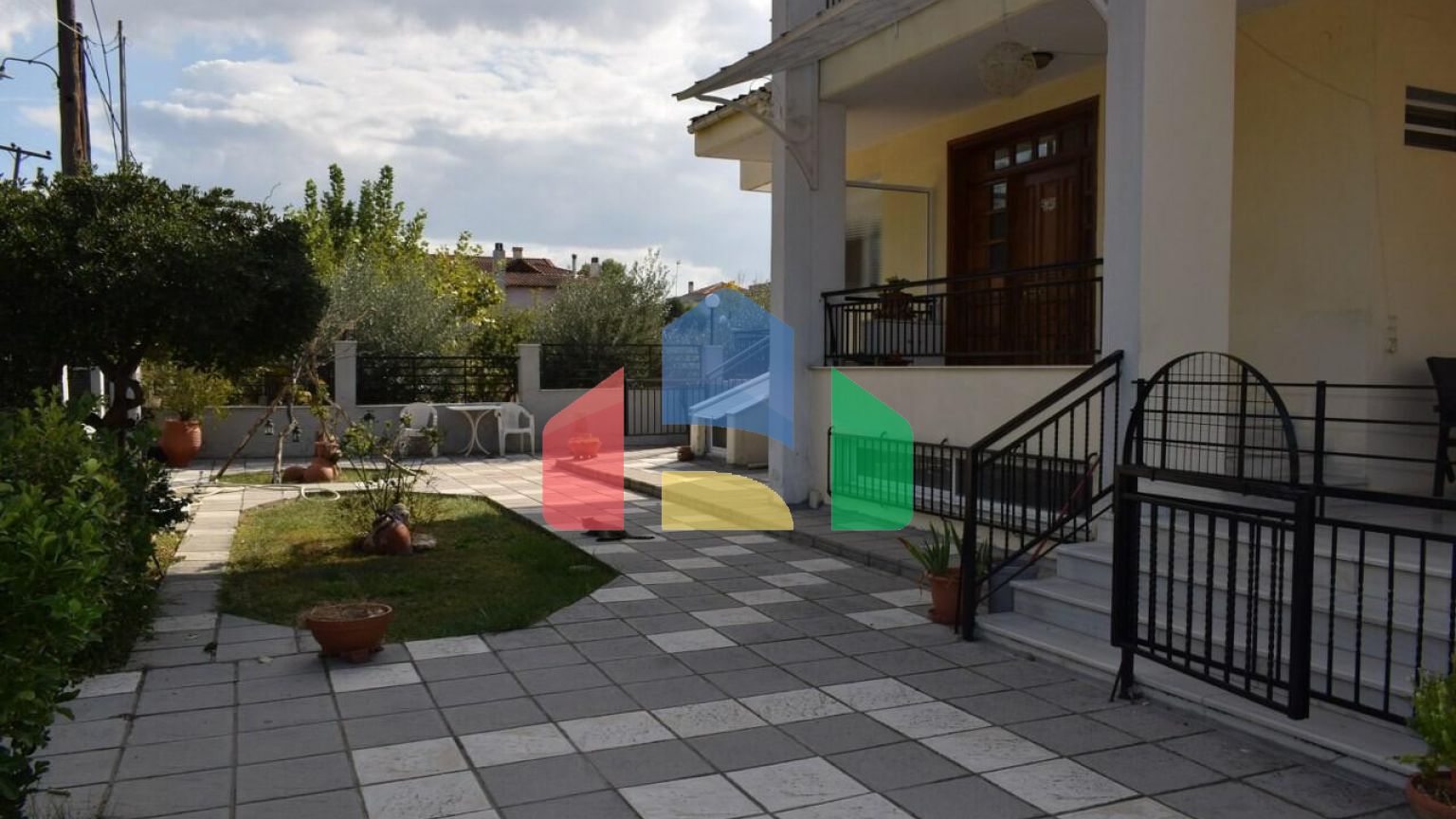 Продаж - Котедж 250 m² в Халкидіках