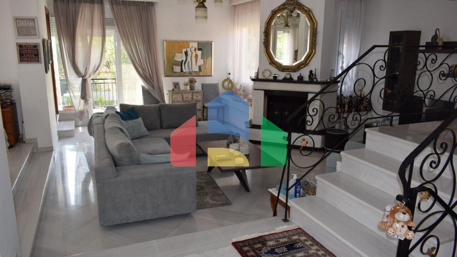 Продаж - Котедж 250 m² в Халкидіках