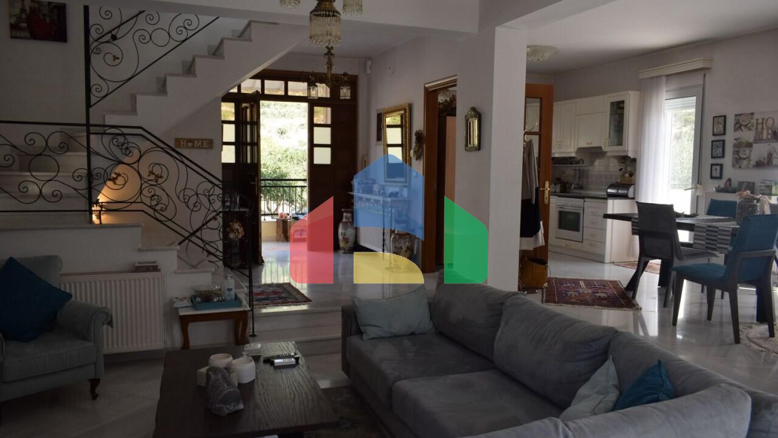 Продаж - Котедж 250 m² в Халкидіках