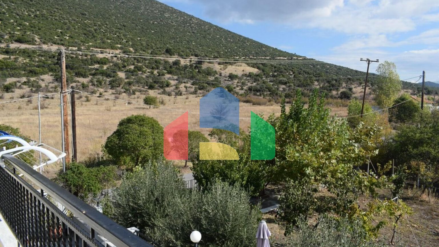 Продаж - Котедж 250 m² в Халкидіках