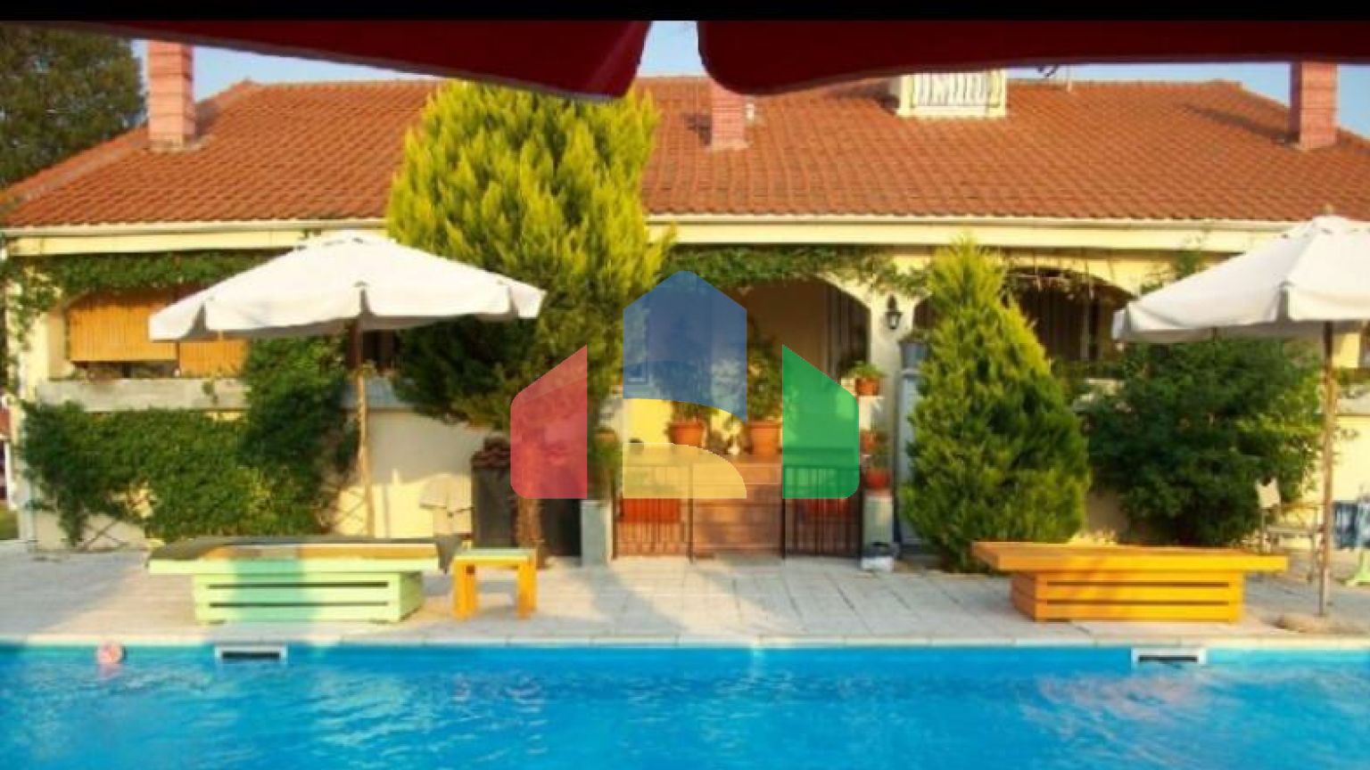 Продаж - Котедж 250 m² в Халкидіках