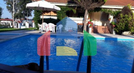 Продаж - Котедж 250 m² в Халкидіках