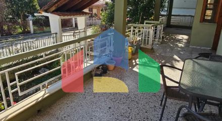 Продаж - Котедж 120 m² в Халкидіках