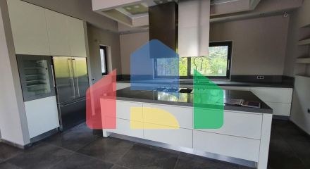 Продажа - Коттедж 365 m² в Халкидиках