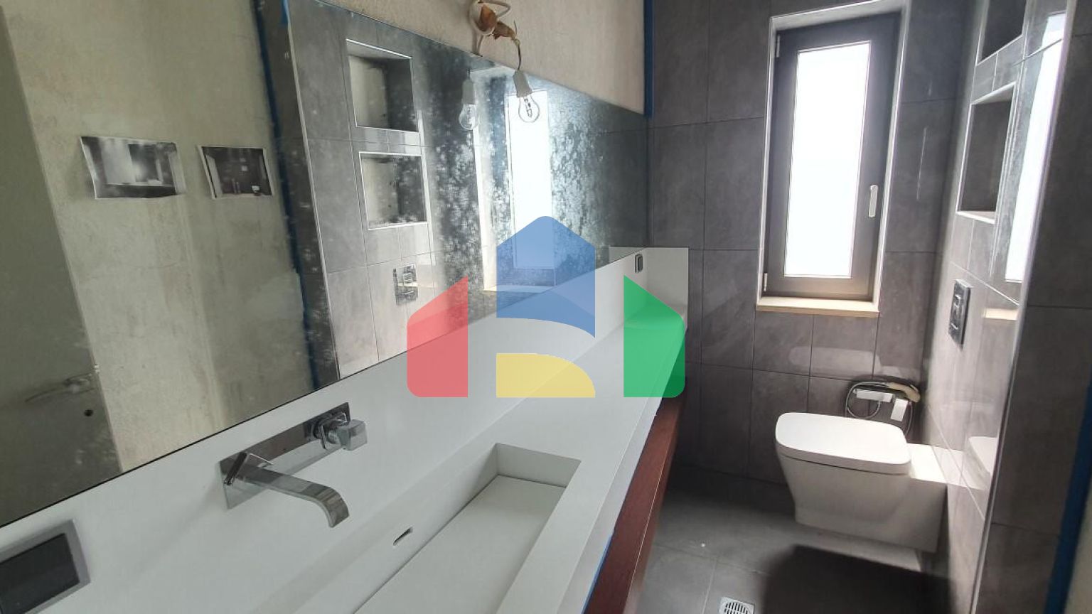 Продаж - Котедж 365 m² в Халкидіках