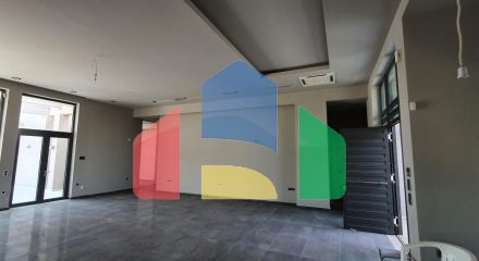 Продаж - Котедж 365 m² в Халкидіках