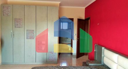 Продаж - Котедж 400 m² в Халкидіках