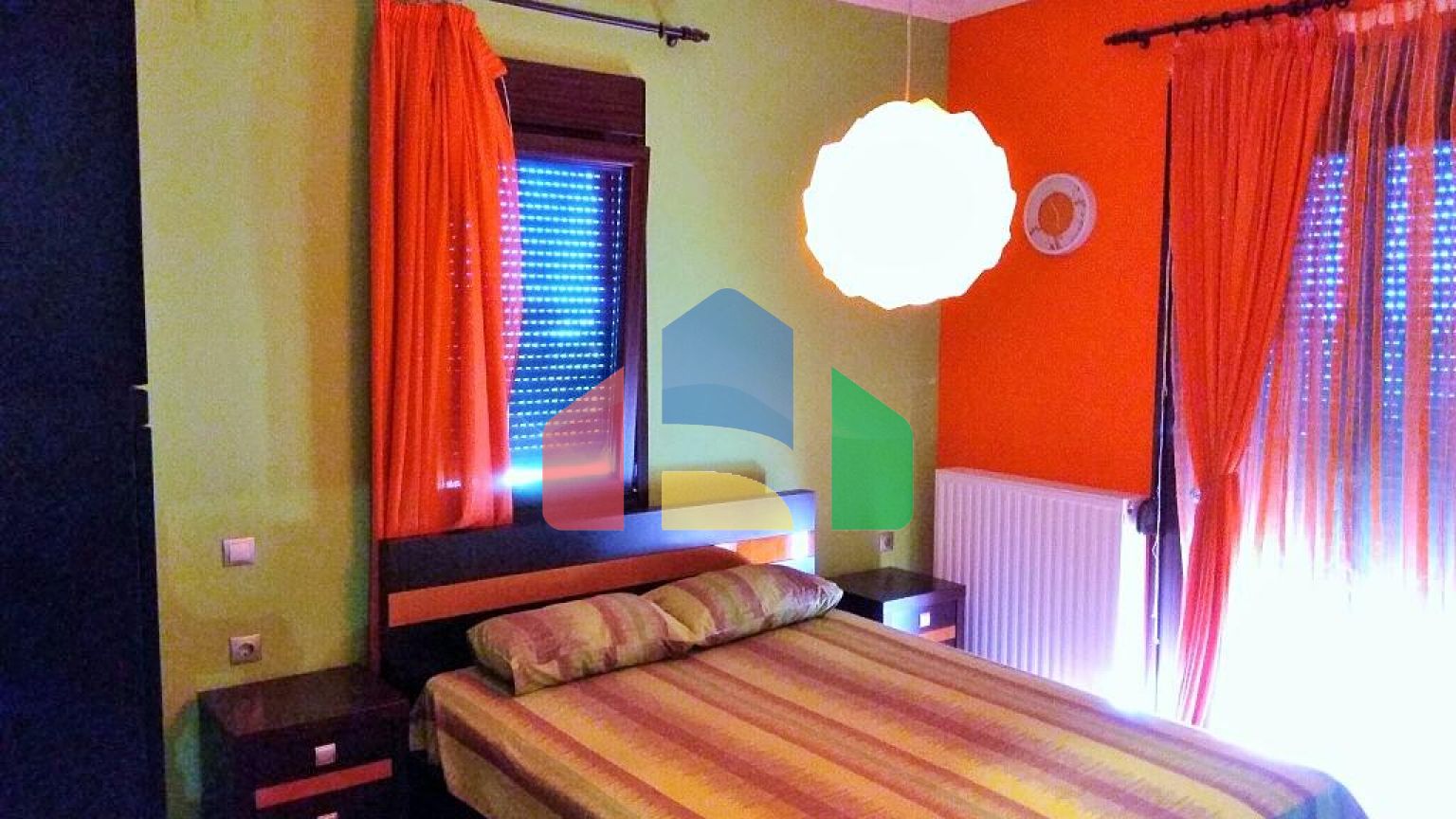 Продаж - Котедж 400 m² в Халкидіках