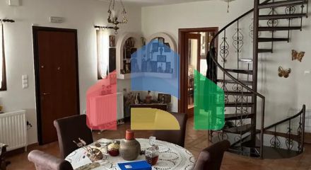 Продаж - Котедж 350 m² в Халкидіках