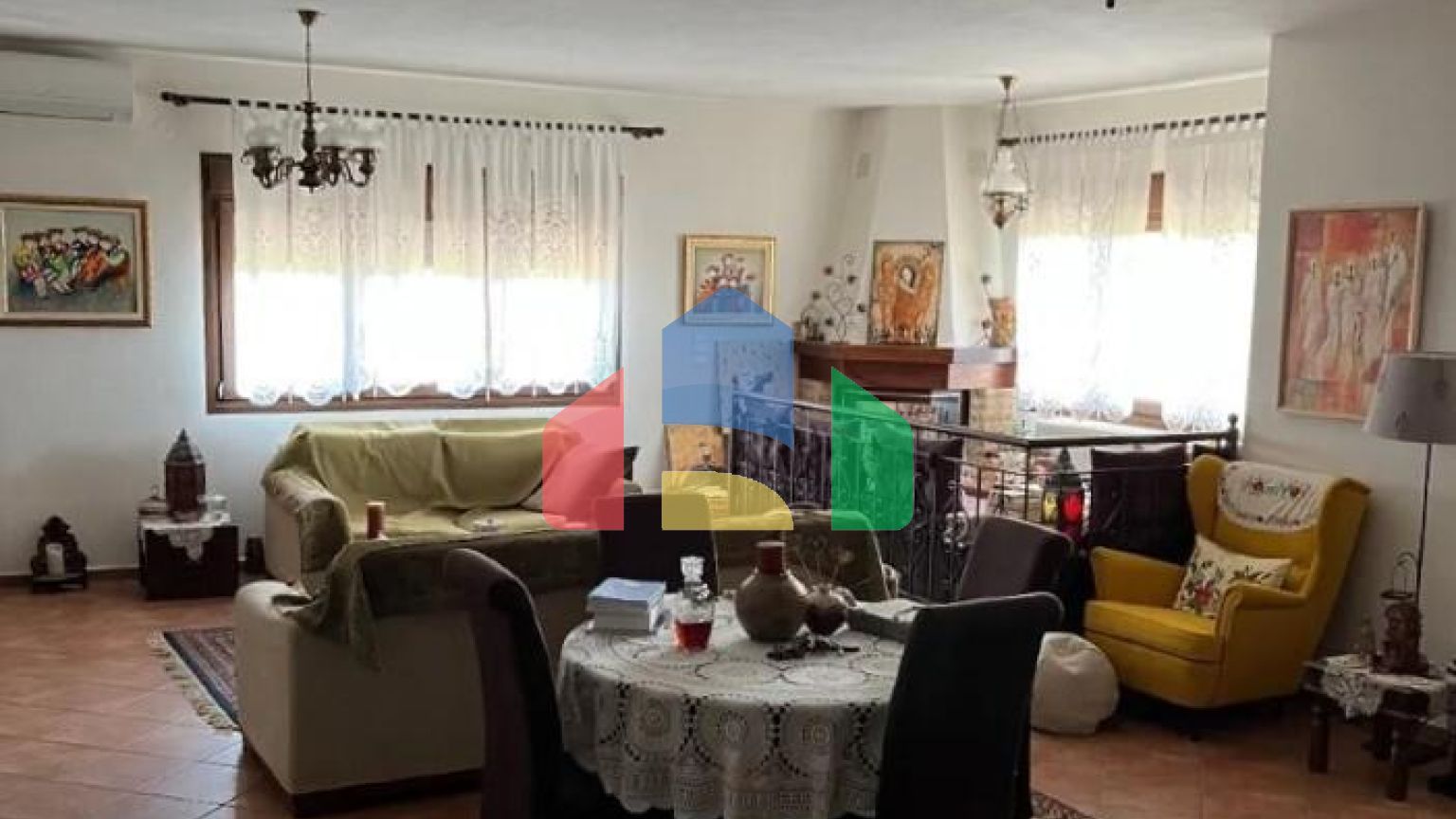 Продаж - Котедж 350 m² в Халкидіках