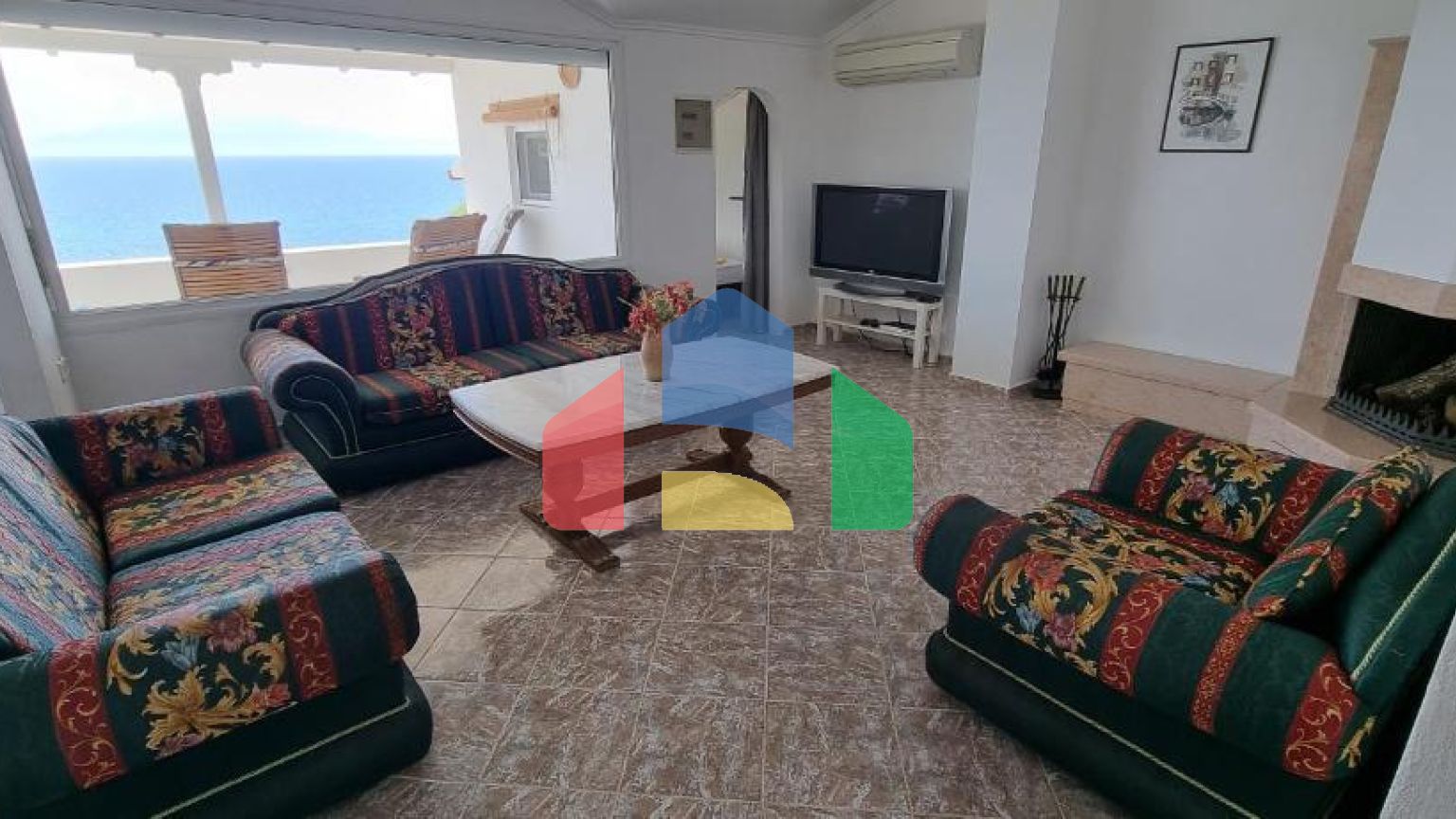 Продаж - Котедж 285 m² в Халкидіках