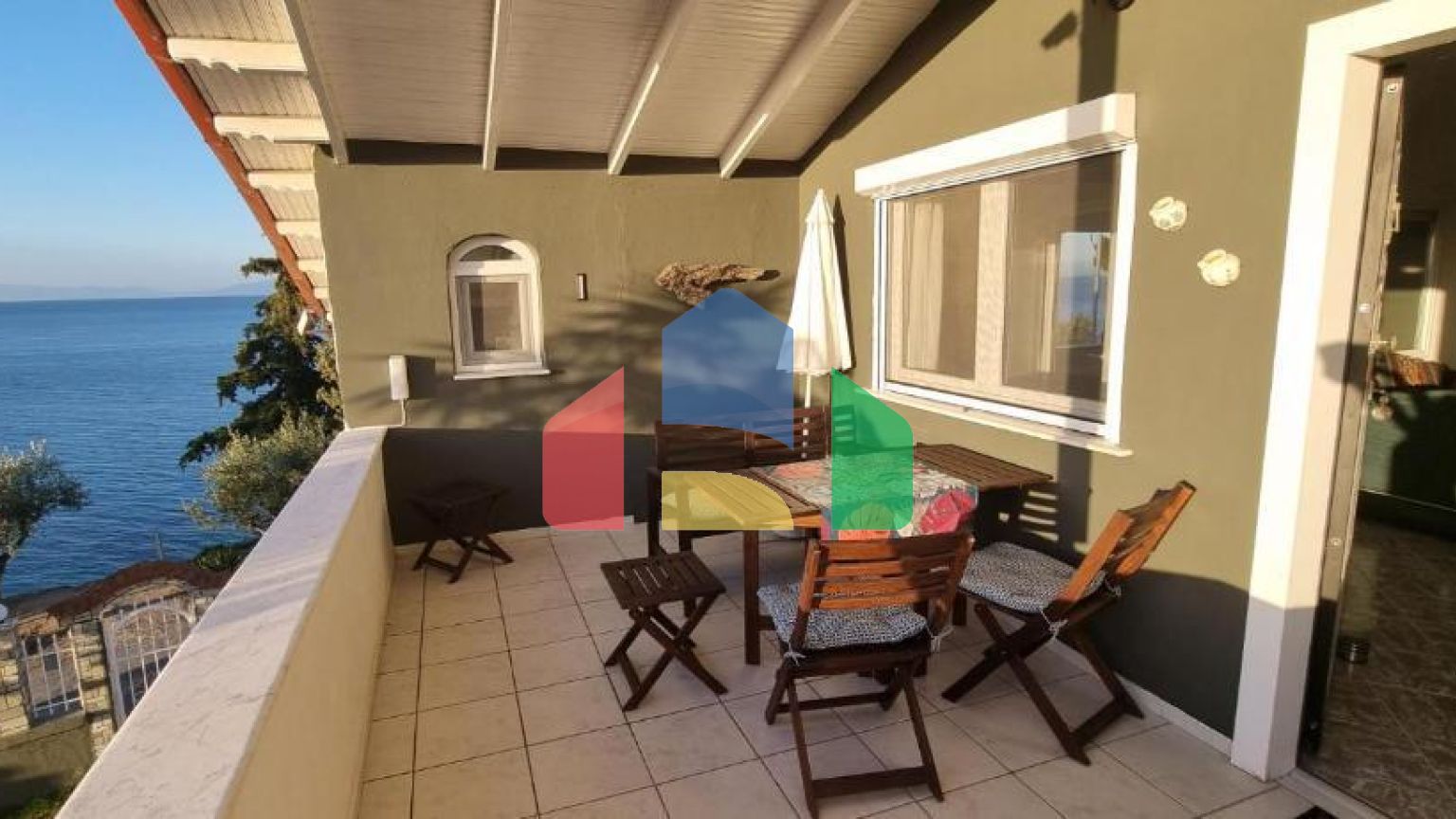 Продаж - Котедж 285 m² в Халкидіках