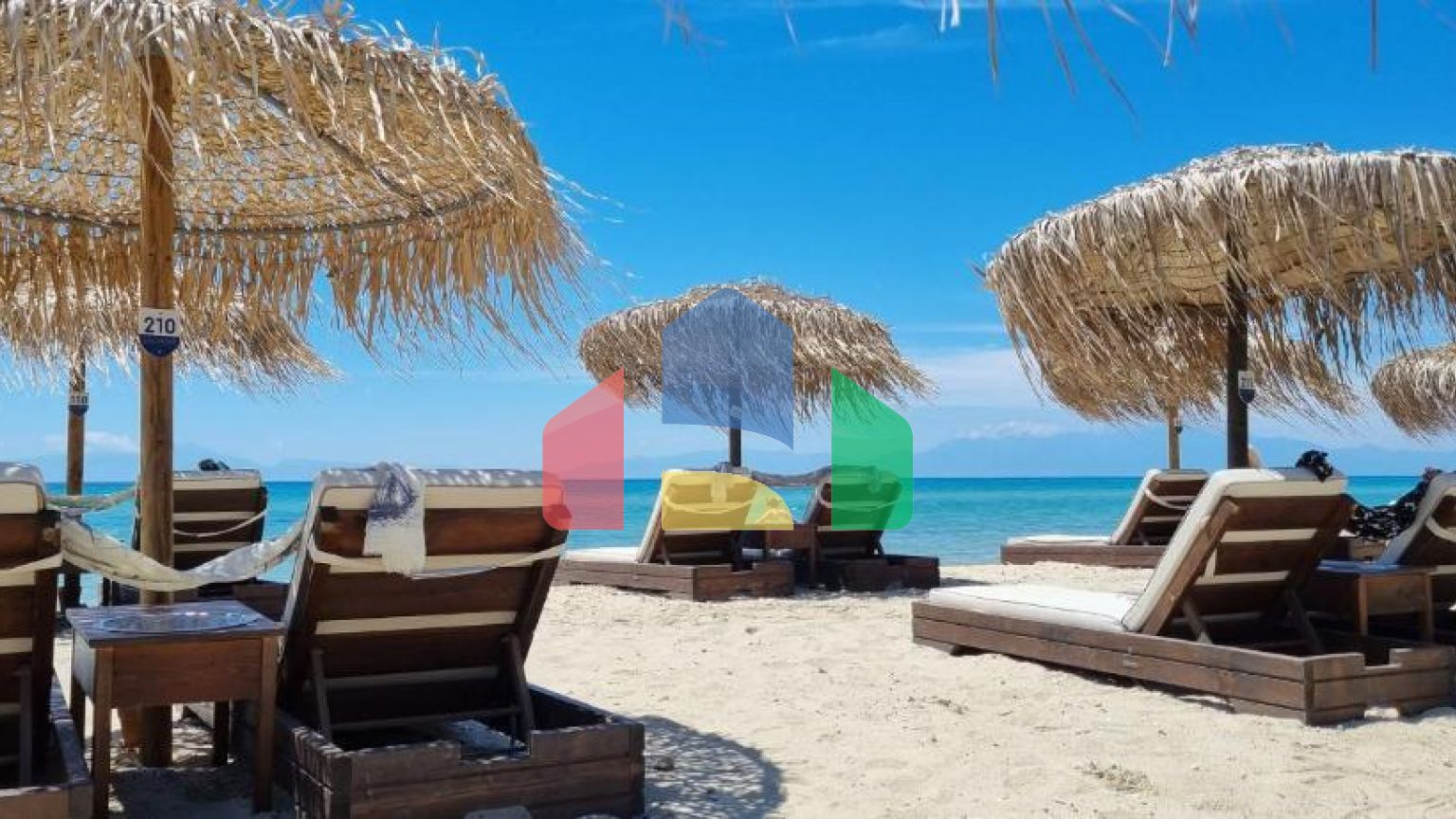 Продаж - Котедж 285 m² в Халкидіках