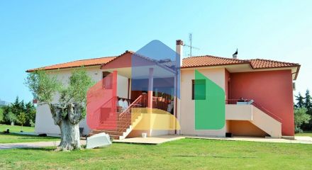 For Sale - Villa 400 m² in Chalkidiki