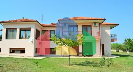 For Sale - Villa 400 m² in Chalkidiki