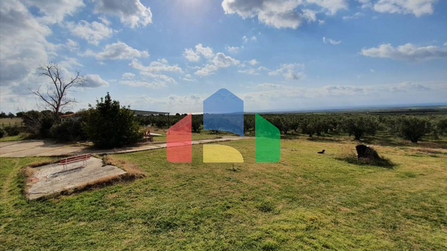 Продаж - Котедж 400 m² в Халкидіках