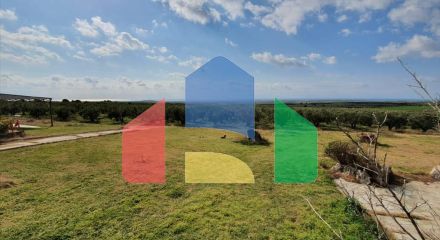 Продаж - Котедж 400 m² в Халкидіках