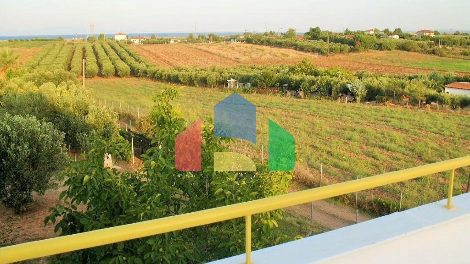 Продаж - Таунхаус 150 m² в Халкидіках