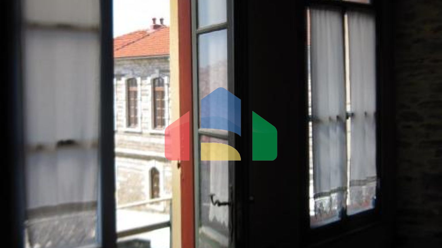 Продаж - Бізнес 240 m² в Халкидіках