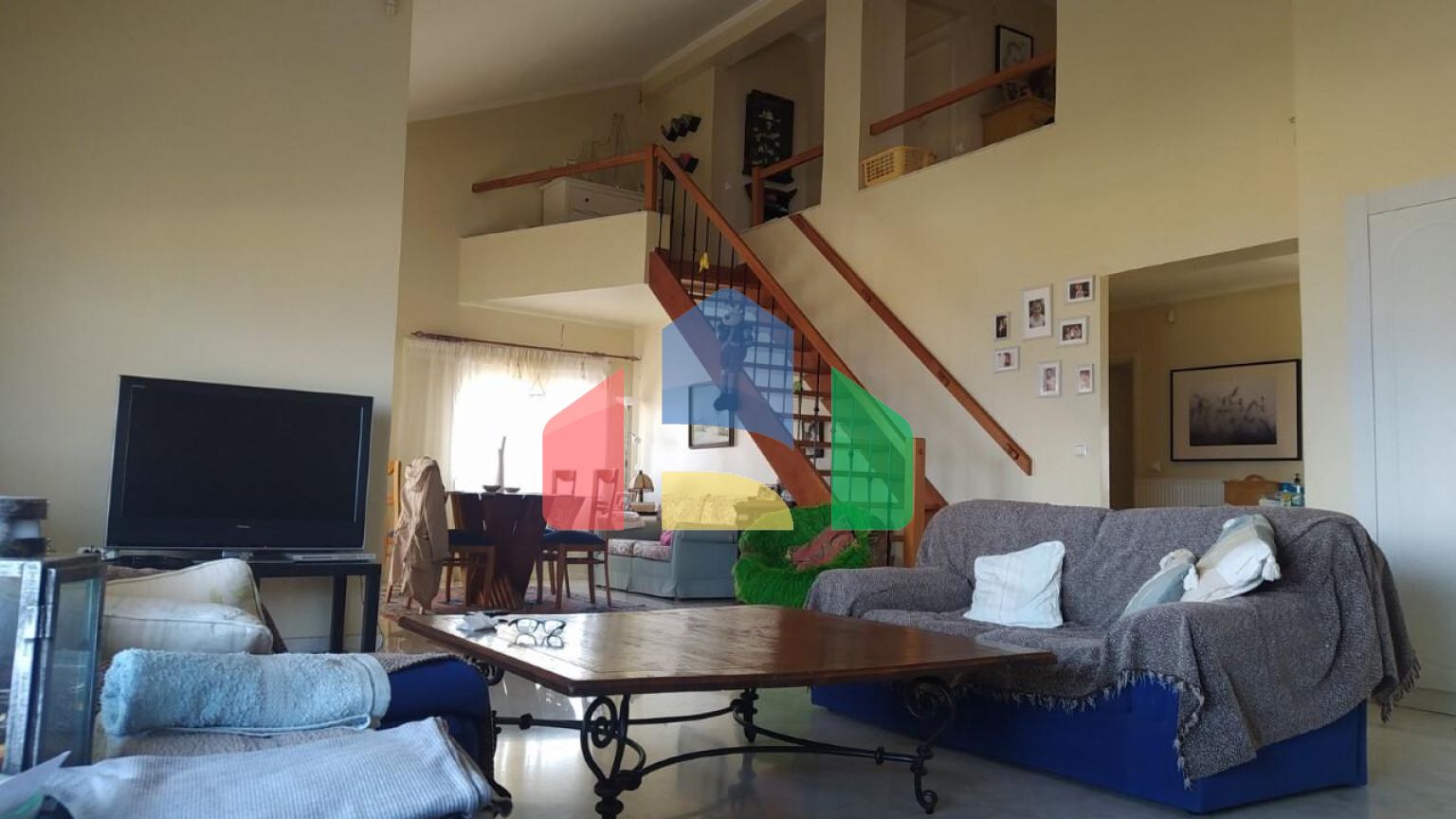 Продажа - Коттедж 450 m² в центральной Греции