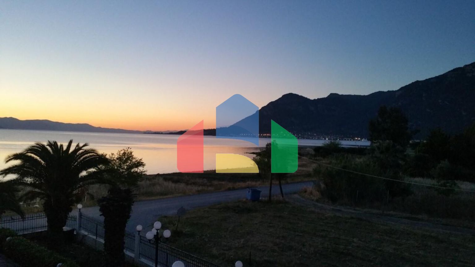 Продажа - Коттедж 450 m² в центральной Греции