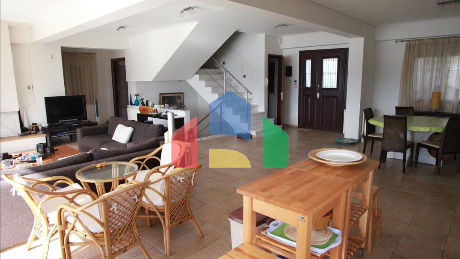 Продажа - Вилла 420 m² в центральной Греции