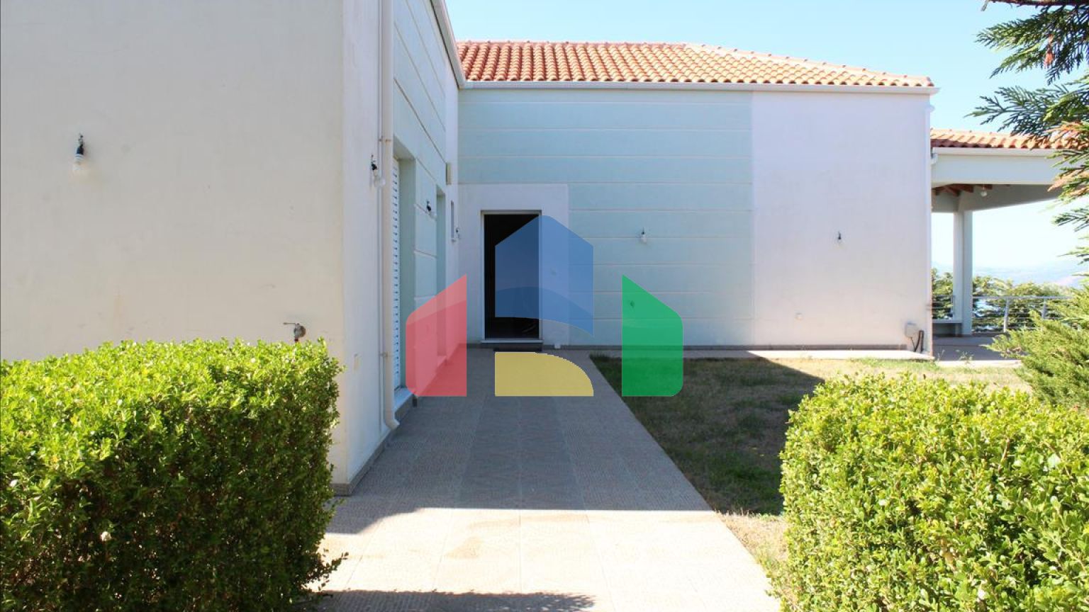 Продажа - Вилла 580 m² в центральной Греции