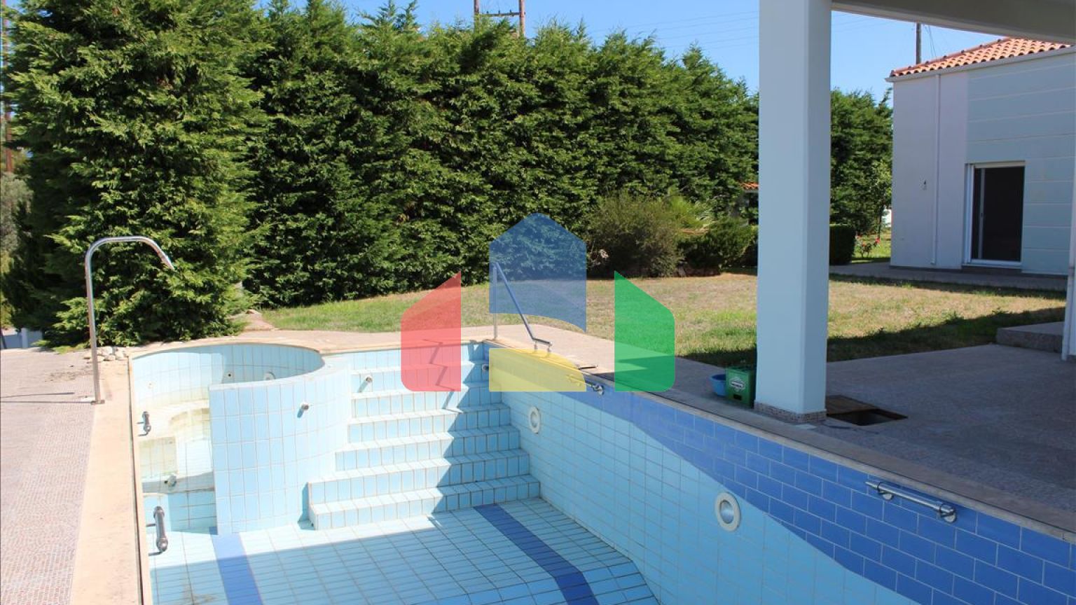 Продажа - Вилла 580 m² в центральной Греции