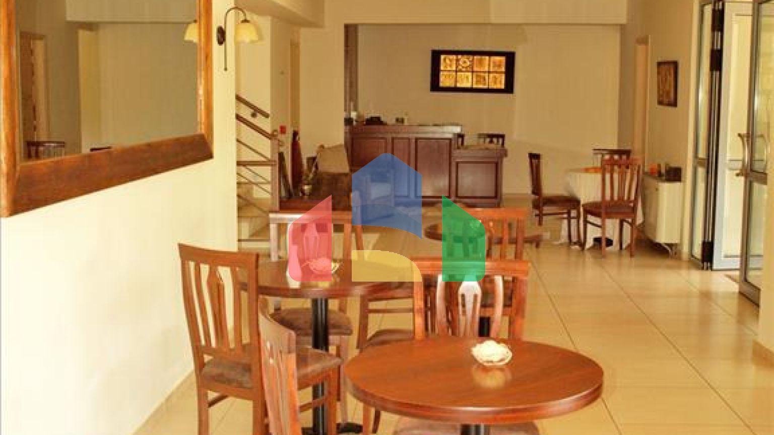 Продаж - Готель 891 m² в центральній Греції