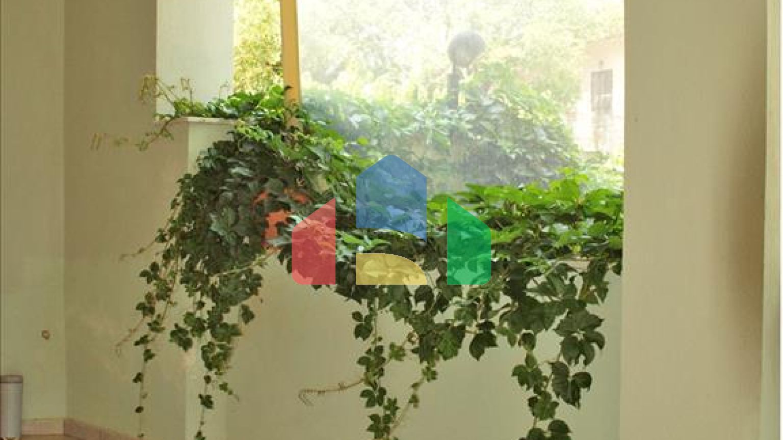 Продаж - Готель 891 m² в центральній Греції