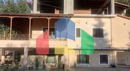 For Sale - Building 270 m² in central Greece