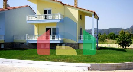 Продаж - Таунхаус 120 m² в центральній Греції