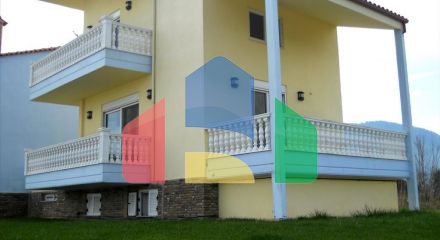 Продаж - Таунхаус 120 m² в центральній Греції