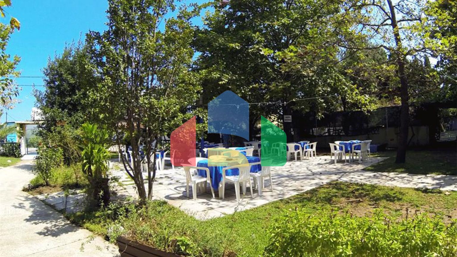 Продаж - Готель 1600 m² в центральній Греції