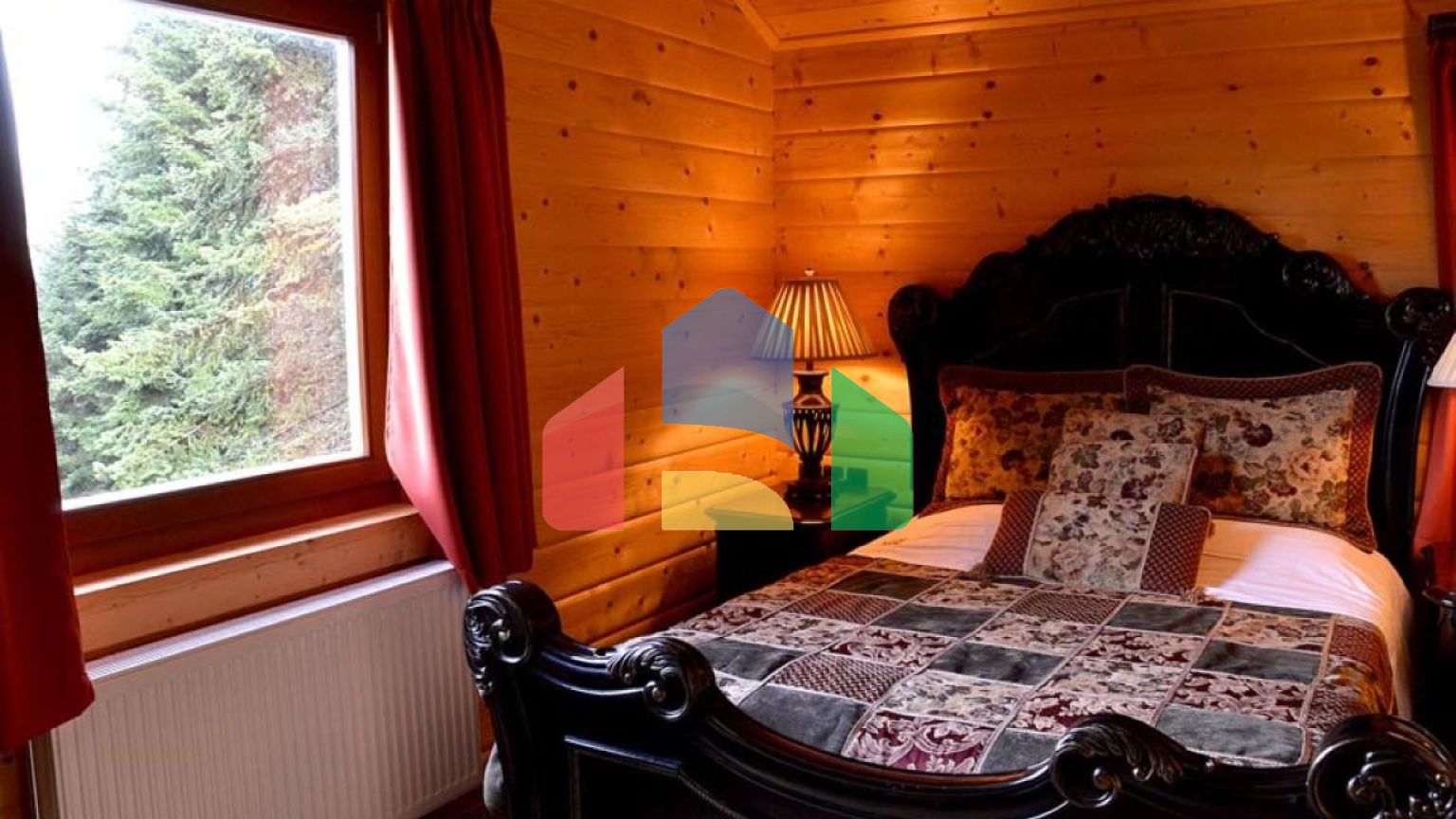 Продажа - Бизнес 2000 m² в центральной Греции