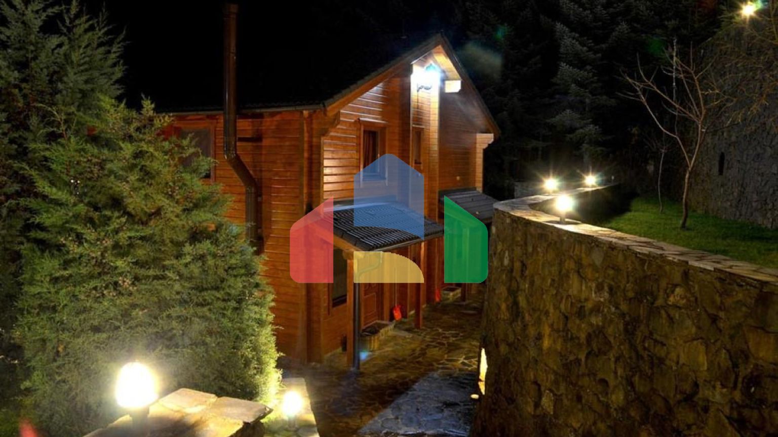 Продажа - Бизнес 2000 m² в центральной Греции