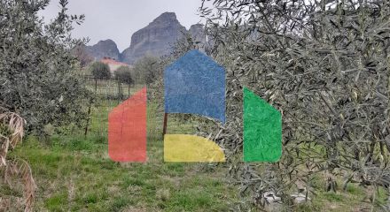 For Sale - Land 180 m² in central Greece