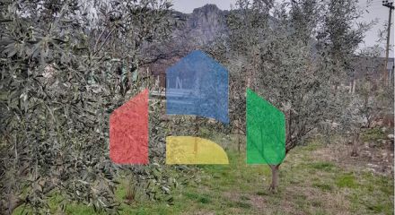 For Sale - Land 180 m² in central Greece