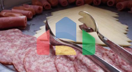 Продаж - Готель 830 m² в центральній Греції