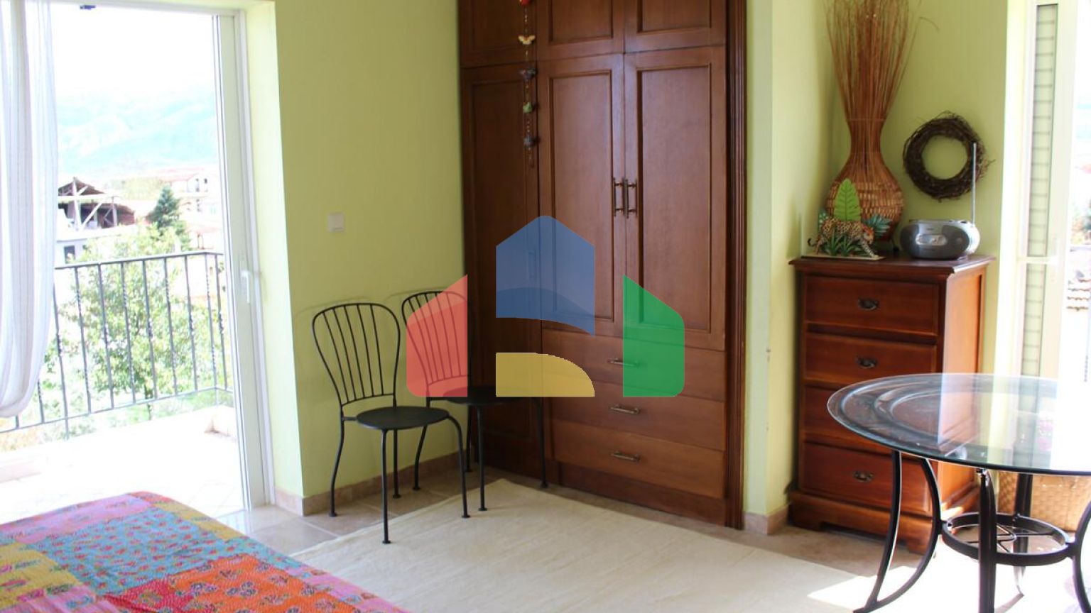 Продажа - Здание 380 m² в центральной Греции