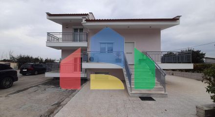 Продажа - Коттедж 220 m² в центральной Греции Продажа - Коттедж 220 m² в центральной Греции