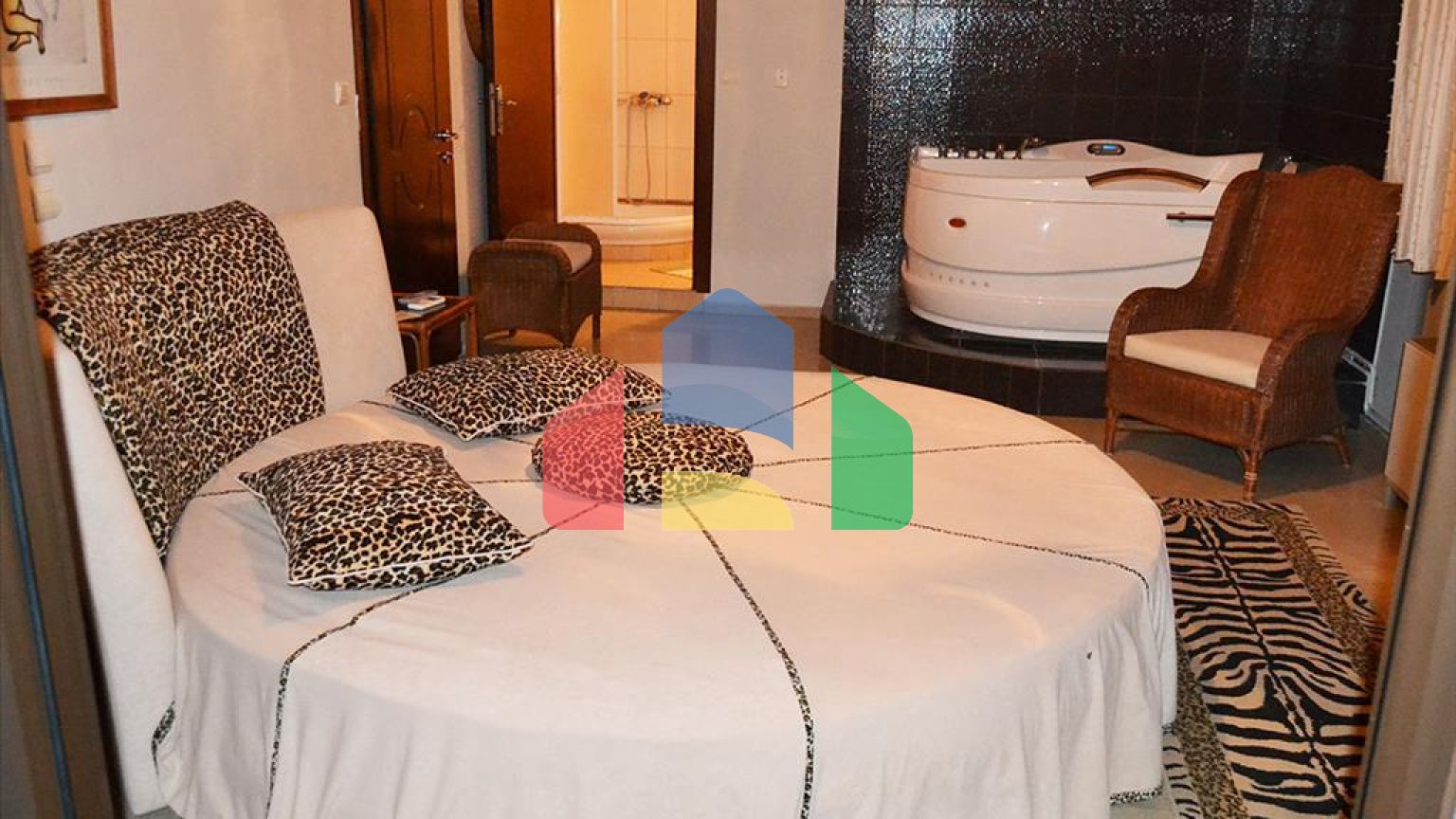 Продаж - Бізнес 700 m² в центральній Греції