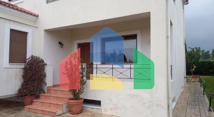 Продажа - Коттедж 365 m² в центральной Греции