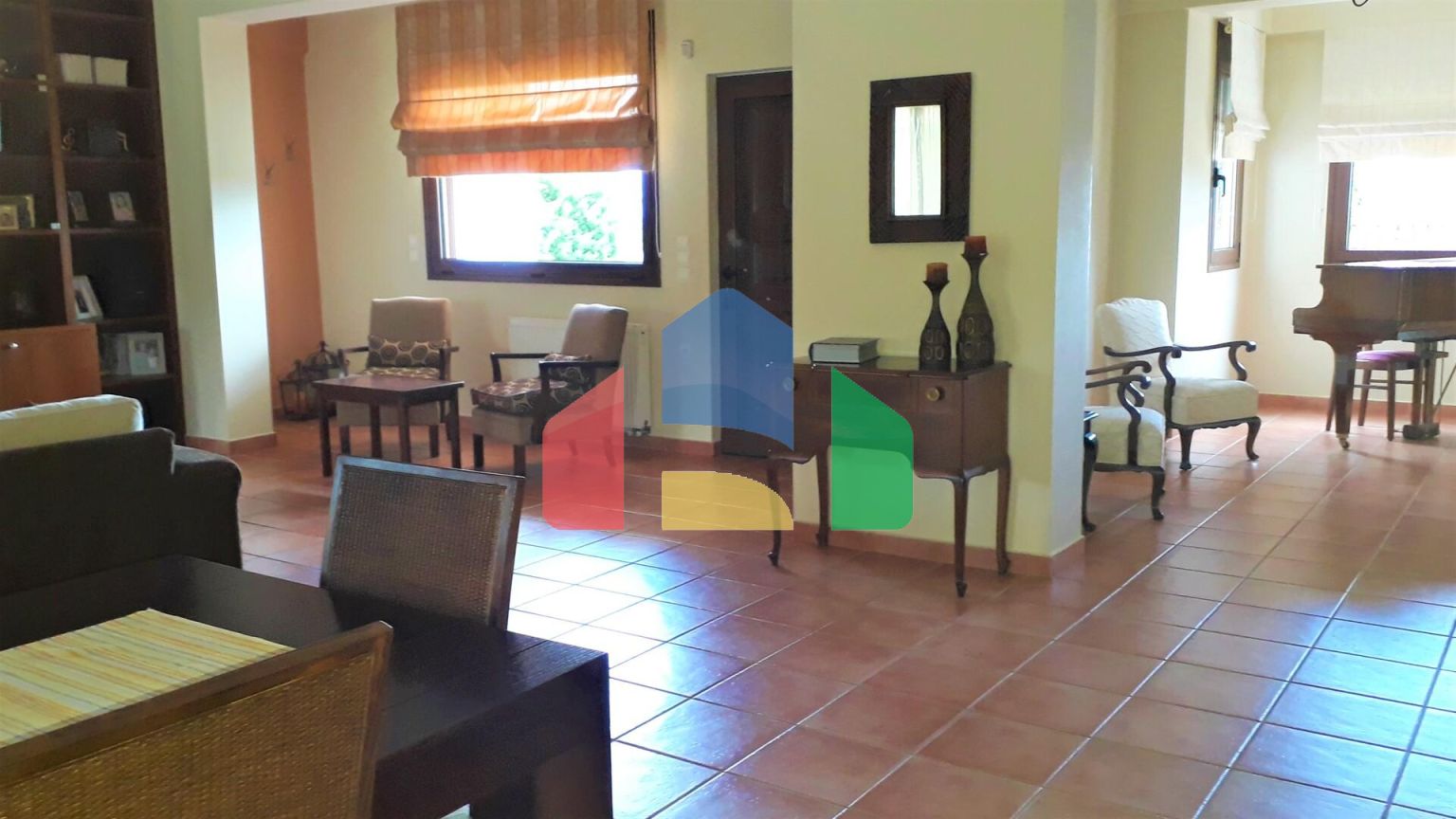 Продажа - Коттедж 365 m² в центральной Греции