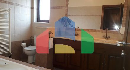 Продажа - Коттедж 365 m² в центральной Греции