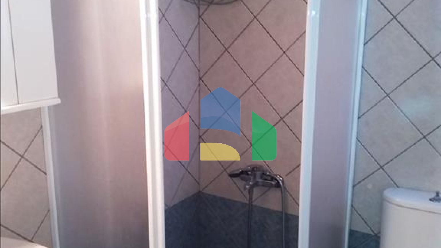 Продаж - Бізнес 114 m² в центральній Греції