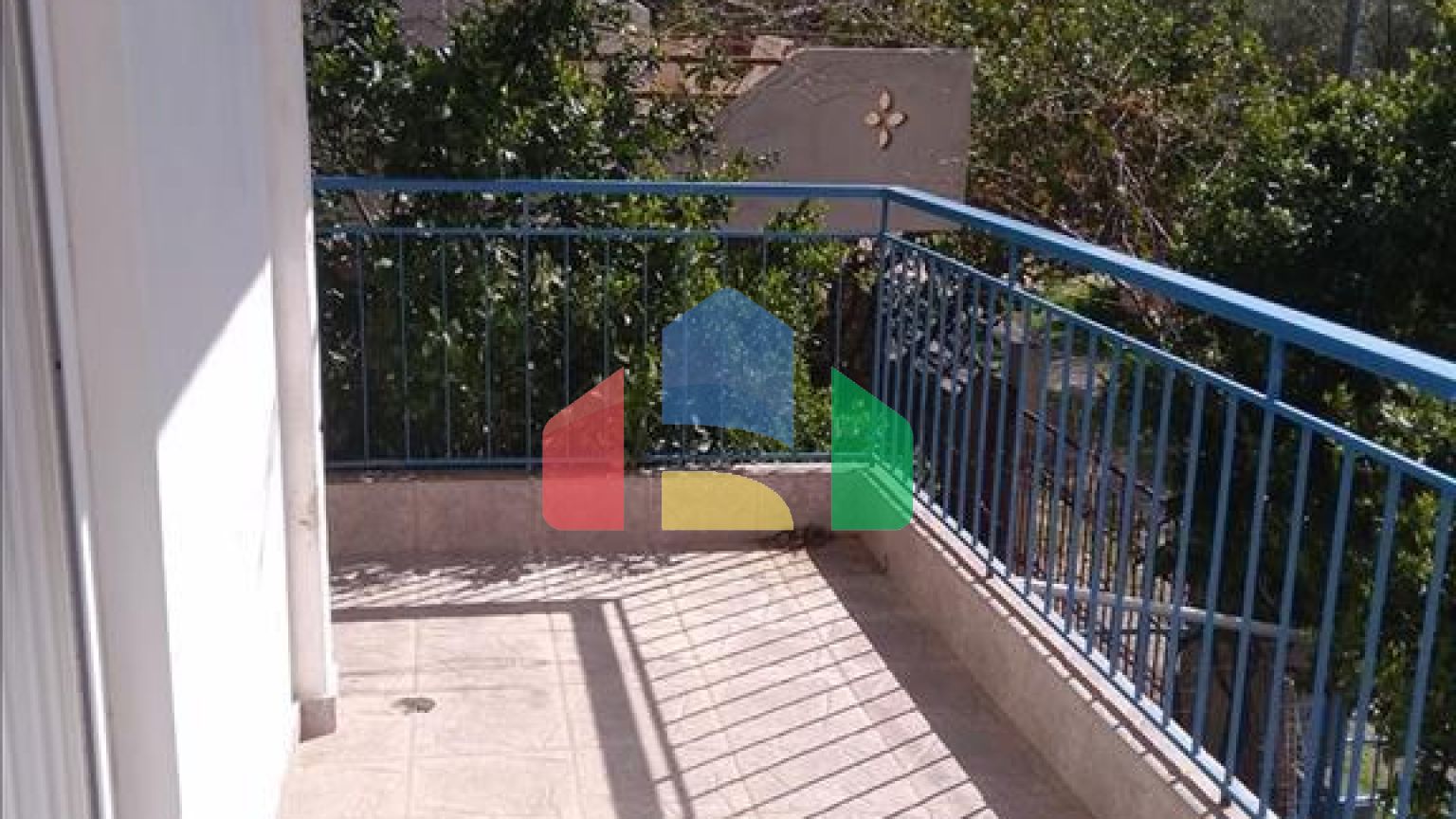 Продаж - Бізнес 114 m² в центральній Греції