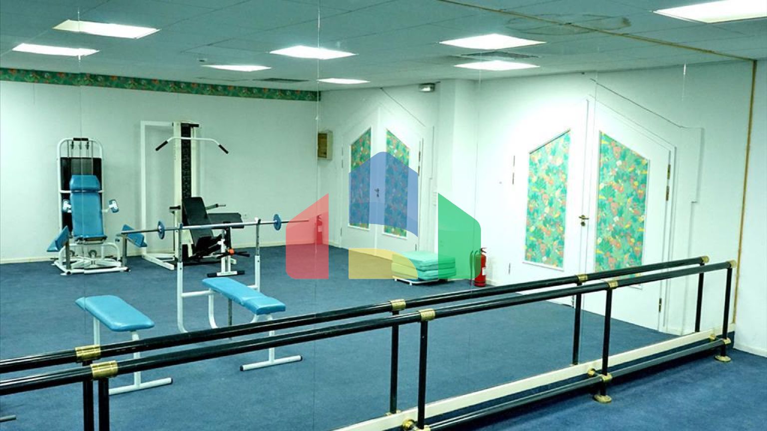 Продаж - Готель 8000 m² в центральній Греції