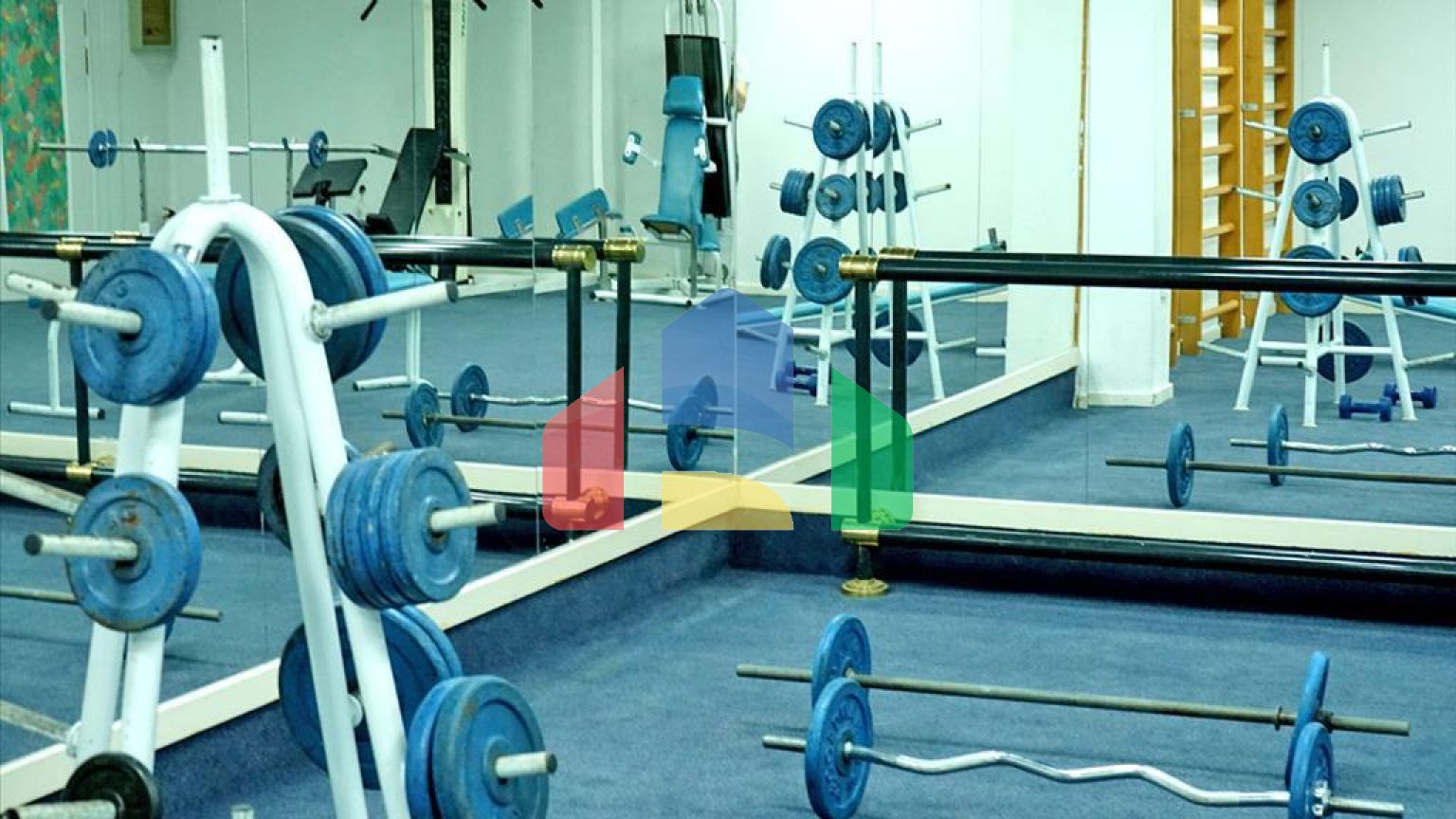 Продаж - Готель 8000 m² в центральній Греції