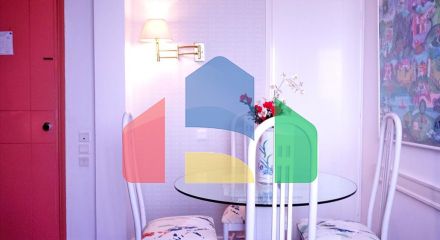 Продаж - Готель 8000 m² в центральній Греції